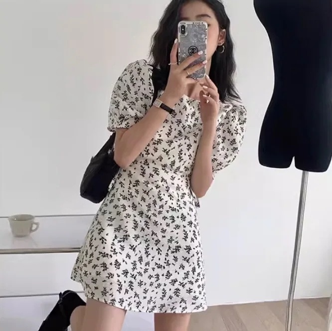 レディース ワンピース ショート 小花柄 半袖 かわいい 大人可愛い きれいめ シンプル カジュアル 上品 おしゃれ かっこいい レトロ こなれ感 ラフ ガーリー ルーズ 個性的 クール モード系