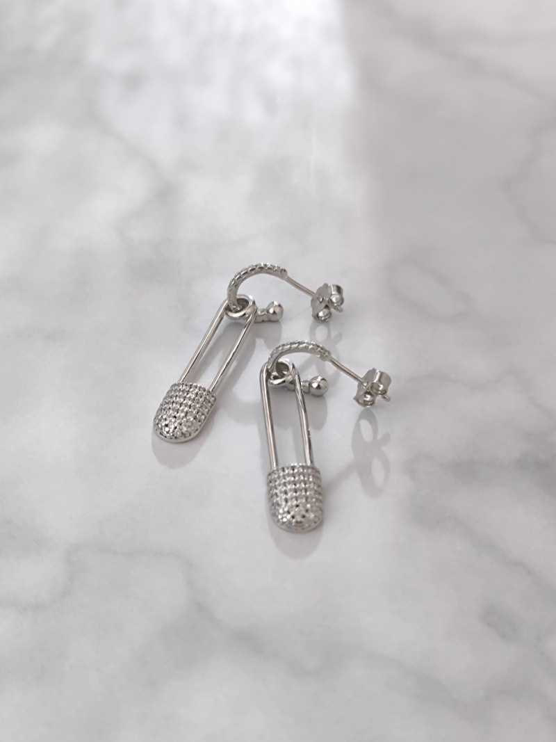 【Silver 925】安全ピン型スタッドピアス 6,783円