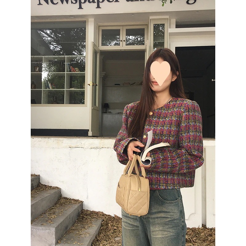 （細工が凝っている）女性向けのシームレスなコート春と秋2025年春新しいホットスタイル用汎用ハイエンドレトロショートトップ 6,461円