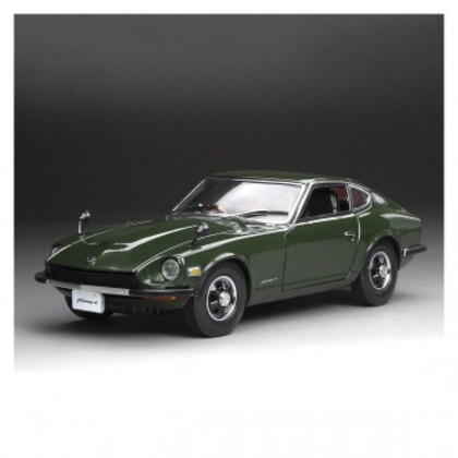 サンスター 1/18スケール フェアレディ Z (S30) 70 ダークグリーン RHD 3514R