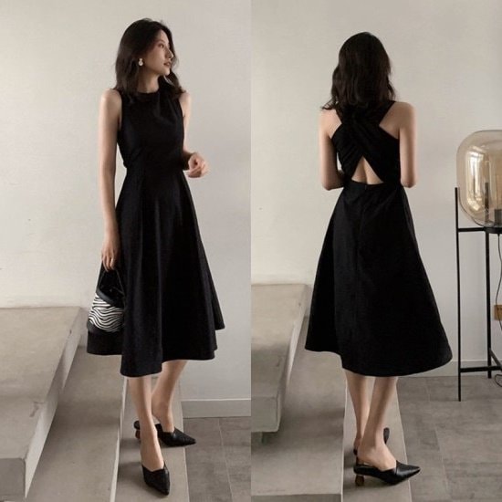 【取寄：納期2週間】ワンピース 黒 バックシャン ミディ丈 フレア Aライン ノースリーブ 背中見せ おしゃれ 夏 ワンピース ひざ下丈 シック フレアワンピース ノースリーブ サマードレス シンプル