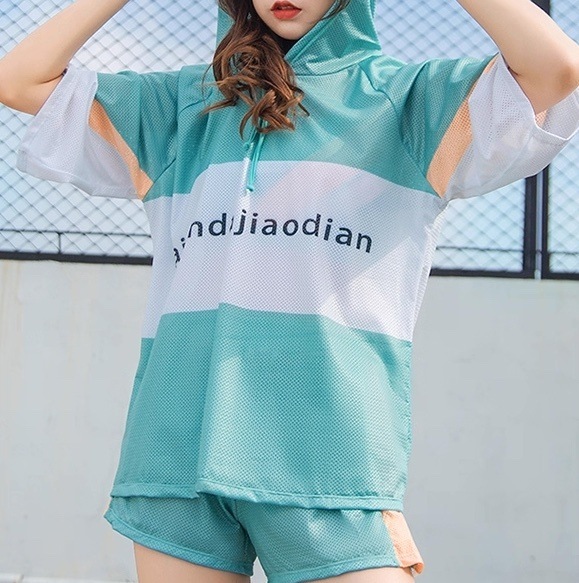 水着 ビキニ スイムウェア レディース タンキニ 体型カバー ショートパンツ ハーフパンツ 短パン Tシャツ フード付き セパレート 半袖 メッシュ セット 上下セット 4点セット かわいい