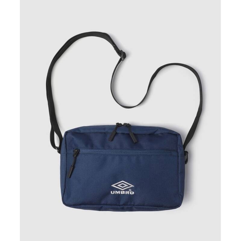 UMBRO 에센셜 스퀘어 크로스백 블루(UQ223CBG57) UQ223CBG57_PBL0 209657 1786465 UQ223CBG57_PBL0