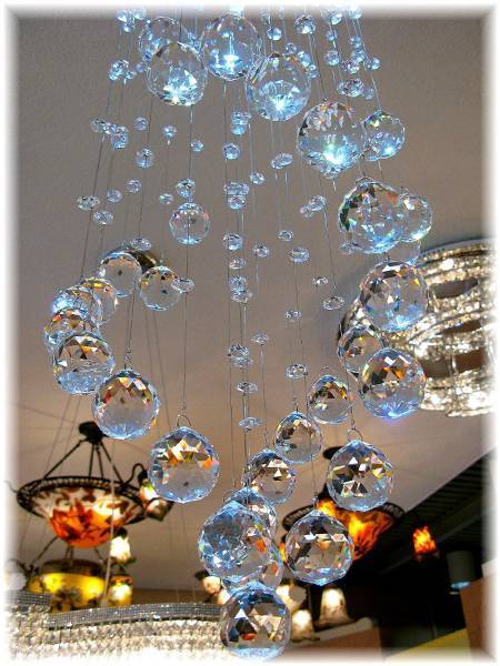 送料無料！超激安販売幻想的な輝き クリスタルシャンデリア/ペンダントライト/シーリングライト/照明/LED電球/おしゃれ/アンティーク/Antique/照明器具/玄関/アジアン/激安/フロアライト/もてる/モテる