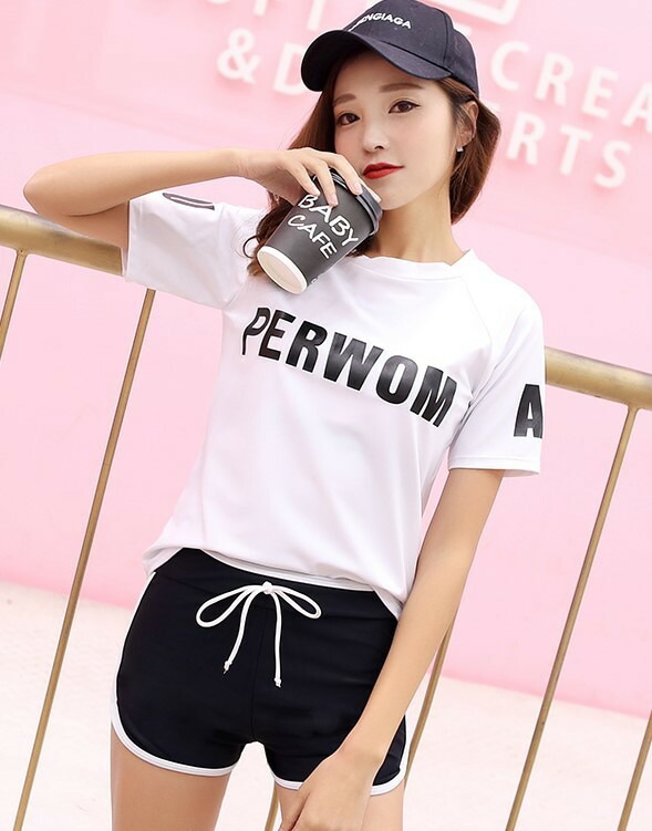 レディース 水着 10代 20代 中学生 高校生 体型カバー タンキニ 子胸にも安心 学生 3点セット ラッシュガード ママ水着 スポーティー 海水浴 プール 韓国 夏