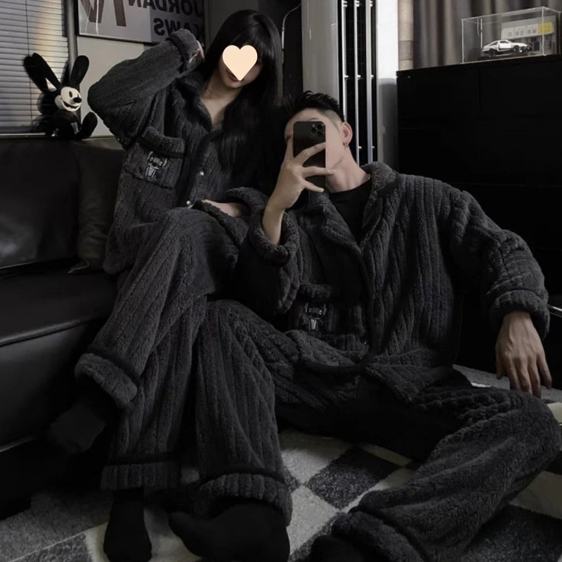 選べる福袋珊瑚のベルベットのカップルのパジャマ女性とモデルパッド入り厚くメンズはのホームウェアスーツの外で着用することができます