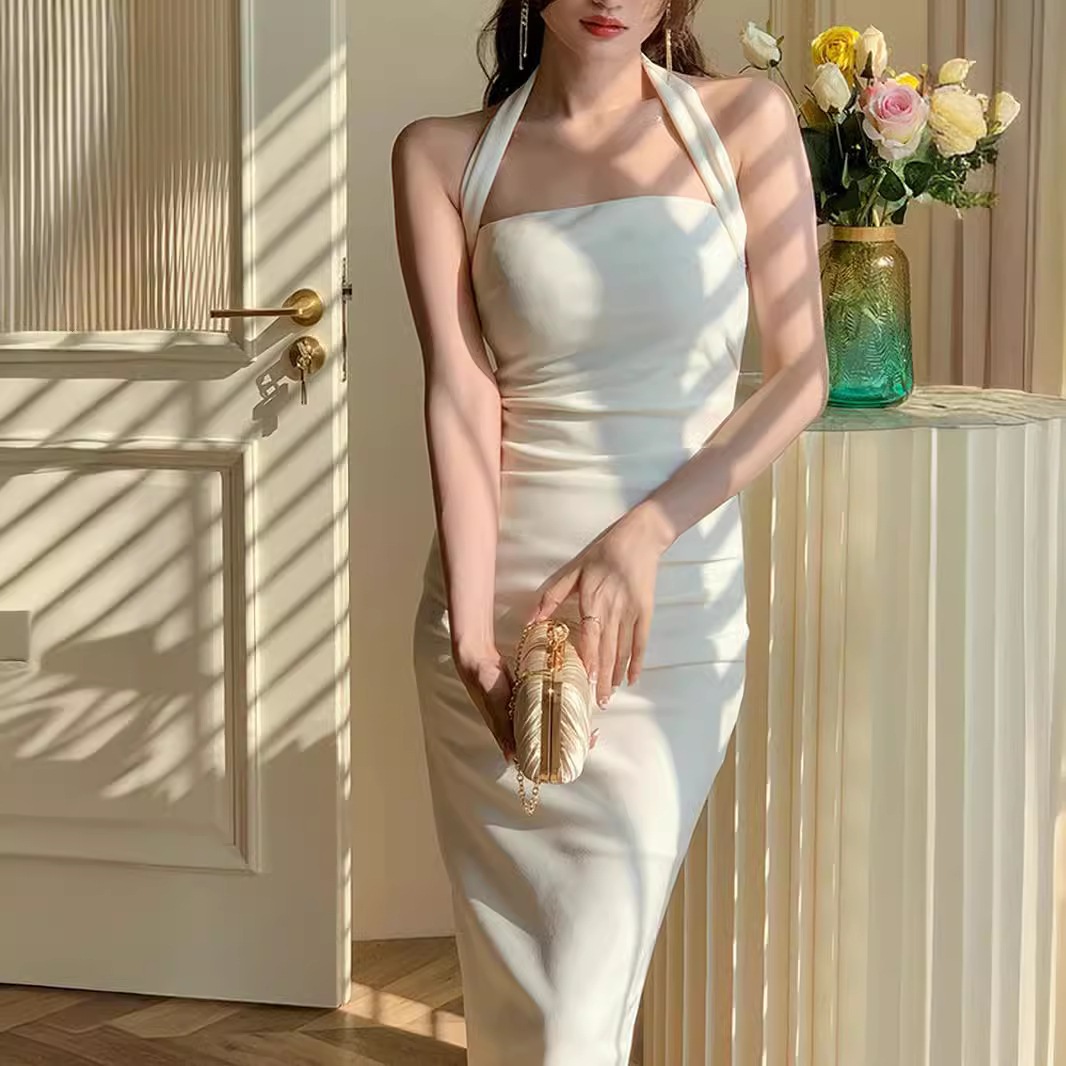 ホールネックドレスレディース 2024 夏スリムフィットと気質純粋な欲望スリングヒップカバースカート