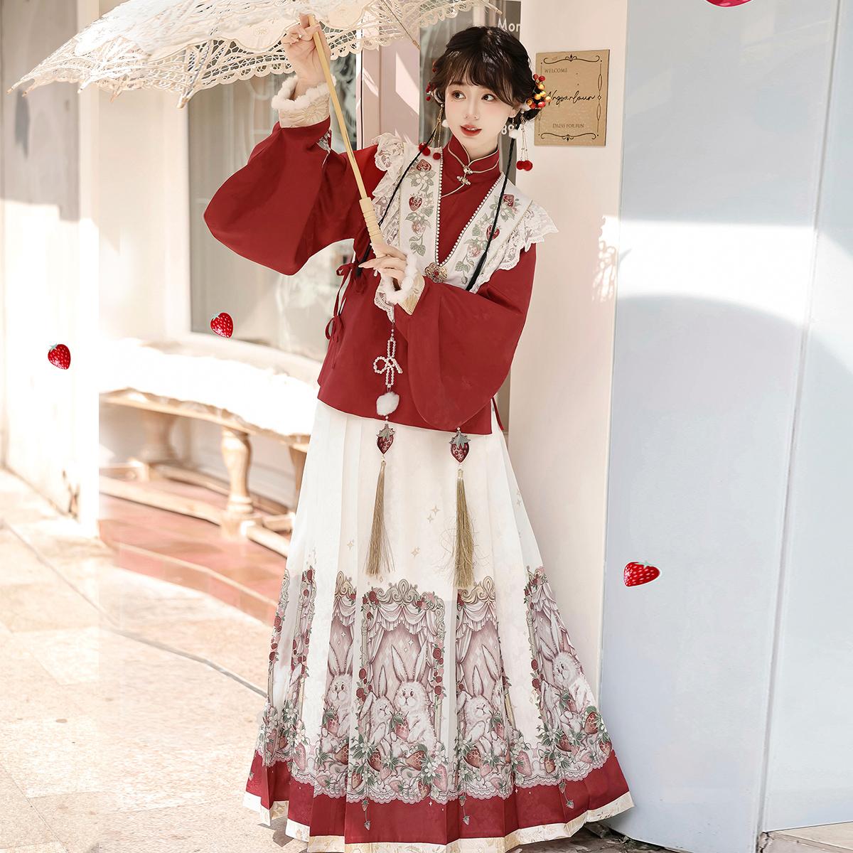 [コスパ最高][一部翌日発]いちごウサギ新韓国要素偽襟上着半スカート服セット