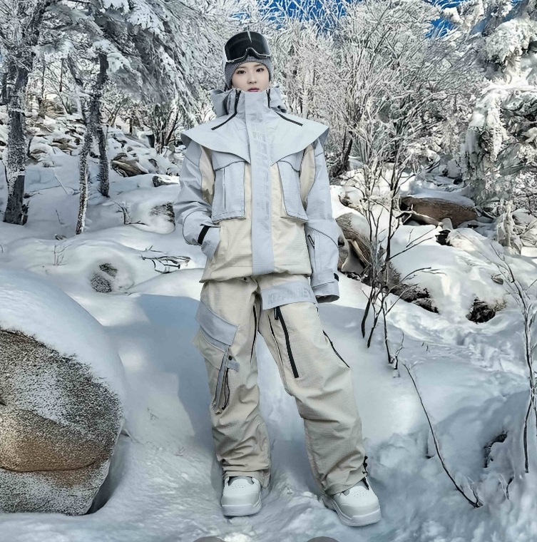 スノーボードウェア 2024 2025 上下セット 防水20000 レディース メンズ ジャケット アウター パンツ スウェット スノボー スキーウェア スノボウェア 韓国風