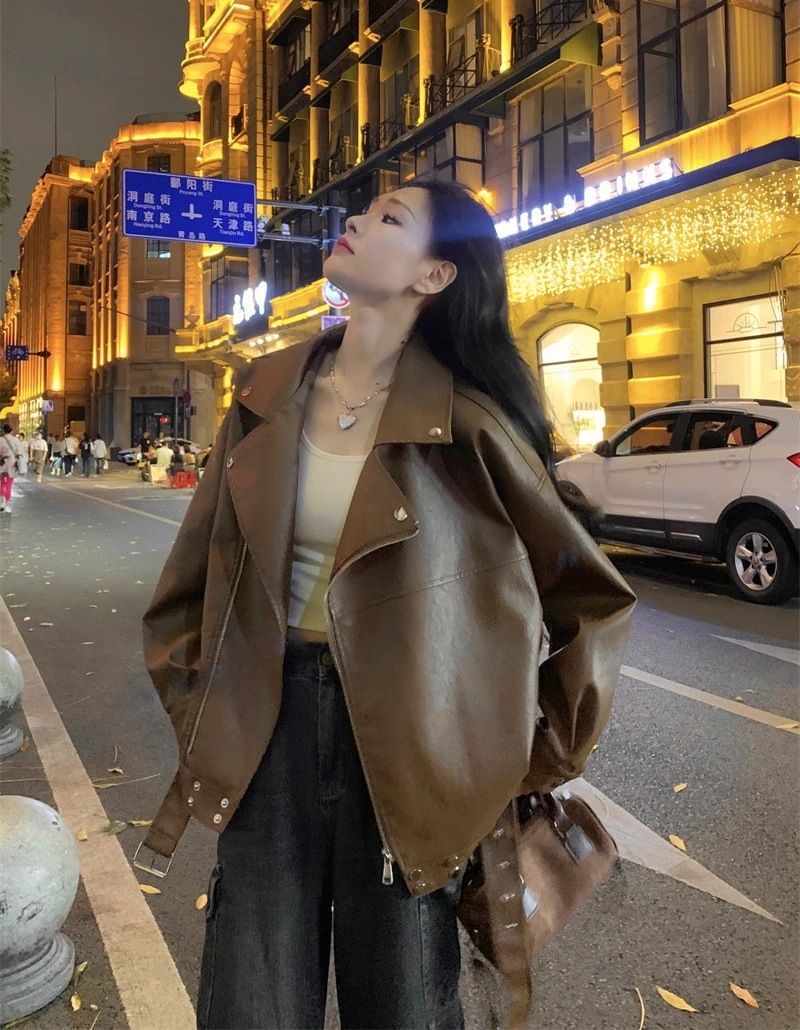 今年人気のアメリカンレトロゆったりレディース秋長袖スーツ襟バイクスーツpuレザージャケットトップス