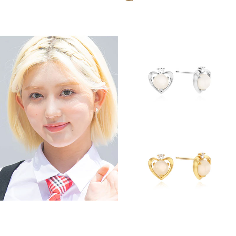 [IVEカウル着用]月石の耳飾りのハート/韓国ファッション/韓国ファッションスタイル/韓国ストリートファッション/SNSで人気/韓国の人気ブランド