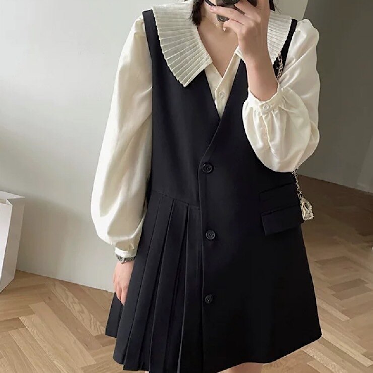ブラウス　トップス シャツ　襟付き　スタンドカラー　甘め　春　秋　Vネック　フレア　ワイド　オーバーサイズ　ふわふわ　キレイ目　おしゃれ　大人可愛い　エレガント　清楚感　フェミニン　韓国　カジュアル