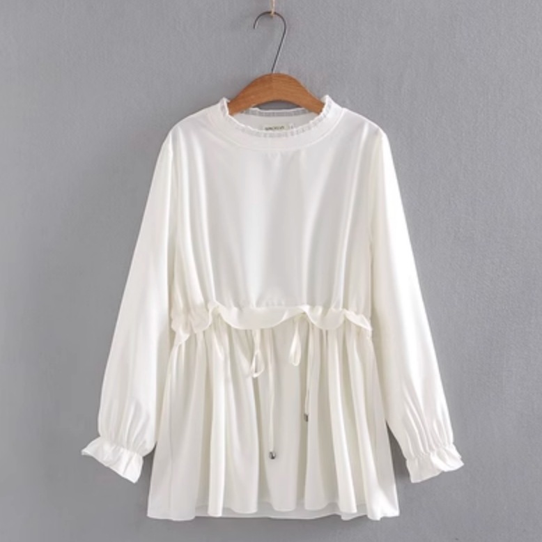 トップス デート シャツ ブラウス カットソー 袖あり 長袖 かわいい 大人可愛い きれいめ シンプル カジュアル 大人 上品 おしゃれ お洒落 主役級 存在感 春 秋 10代 20代 30代