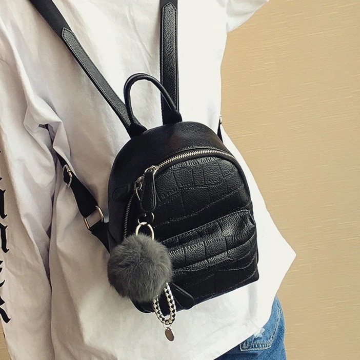 【2点で500円OFF】韓版 レディースバッグ リュックサック レディース pu 通勤通学 可愛い 旅行 デイパック ミニリュック カジュアル M-L 白 黒 B1003