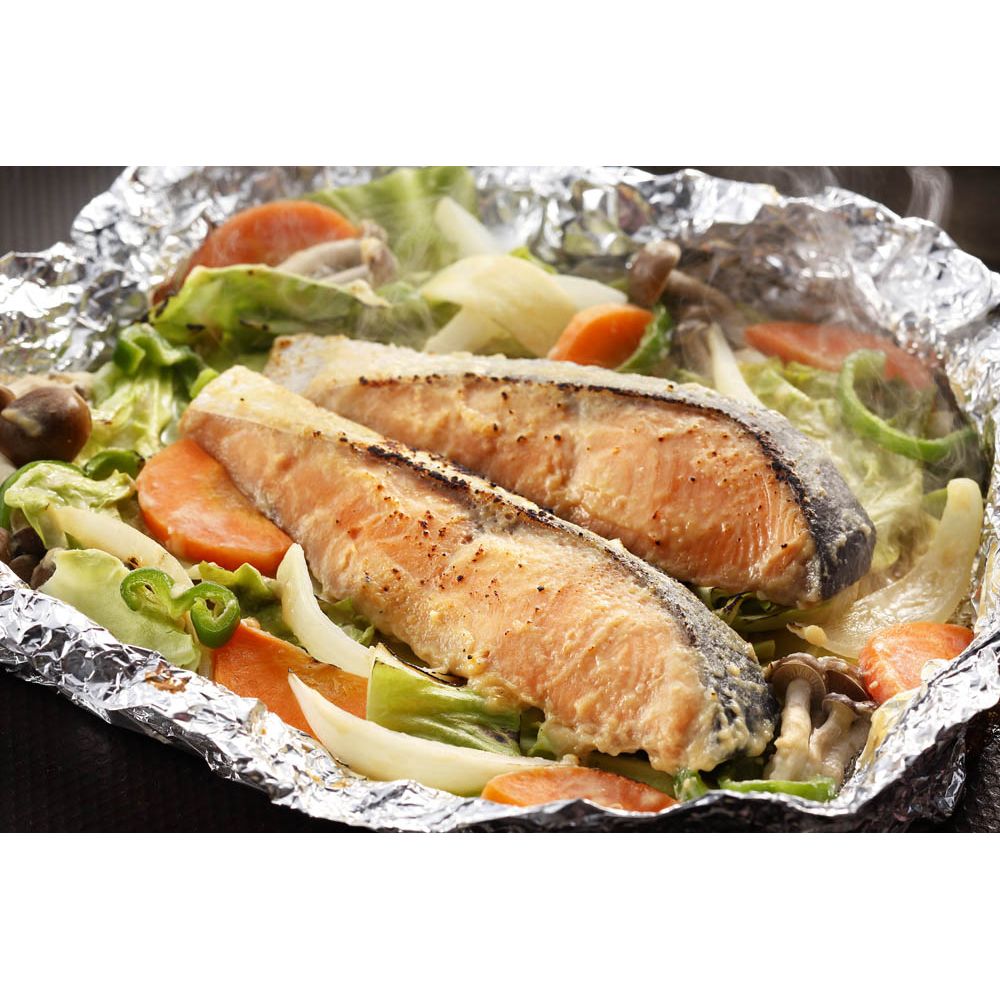 （グルメギフト）北海道 知床羅臼 鮭のちゃんちゃん焼き 4食入