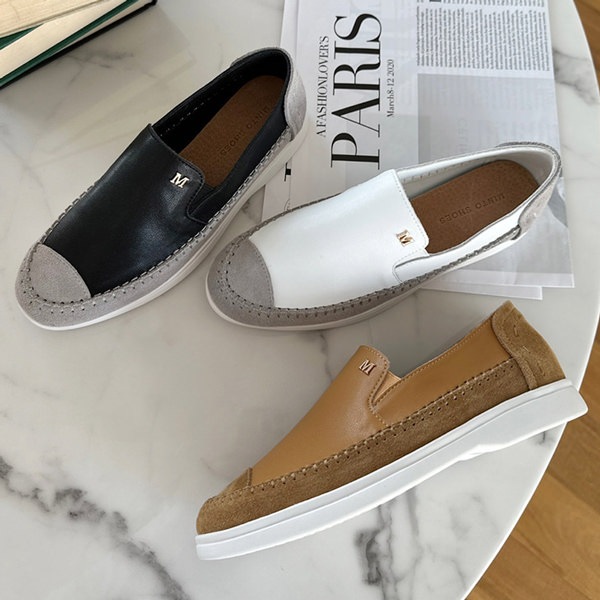 スリッポン 牛革 キャップトゥ フラット レディース 黒 茶 白 スニーカー 安い