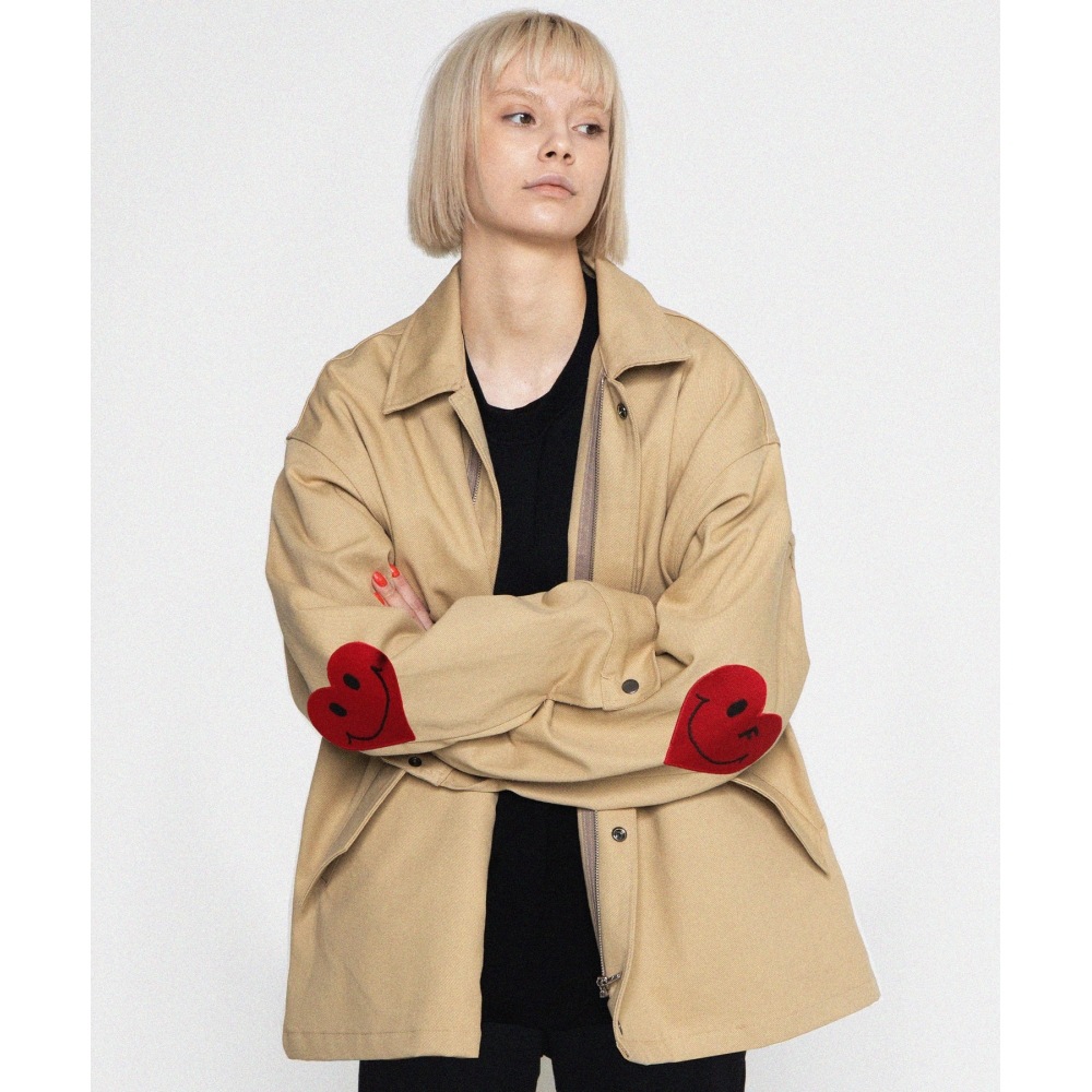 GRAVER [UNISEX]エルボ刺繍ハートスマイルジャケット_ベージュ