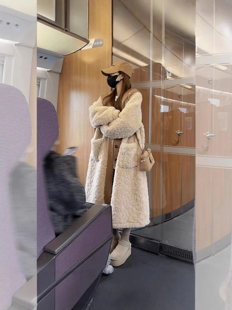 【急速出荷!】大人っぽチェスターコート 偽2枚のミディアムコート女性新型秋冬厚手保温コート 冬アウター ロング トレンチコート レディース 韓国 通勤