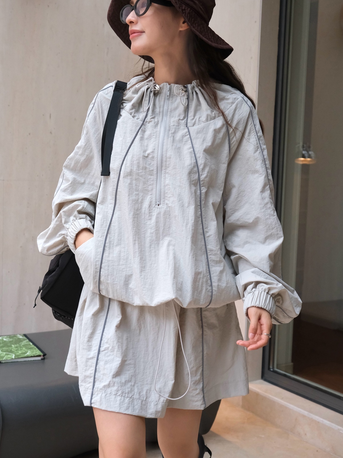 秋の新型日系アウトドア減齢の花のつぼみは腰のワンピースを収めてゆったりしています