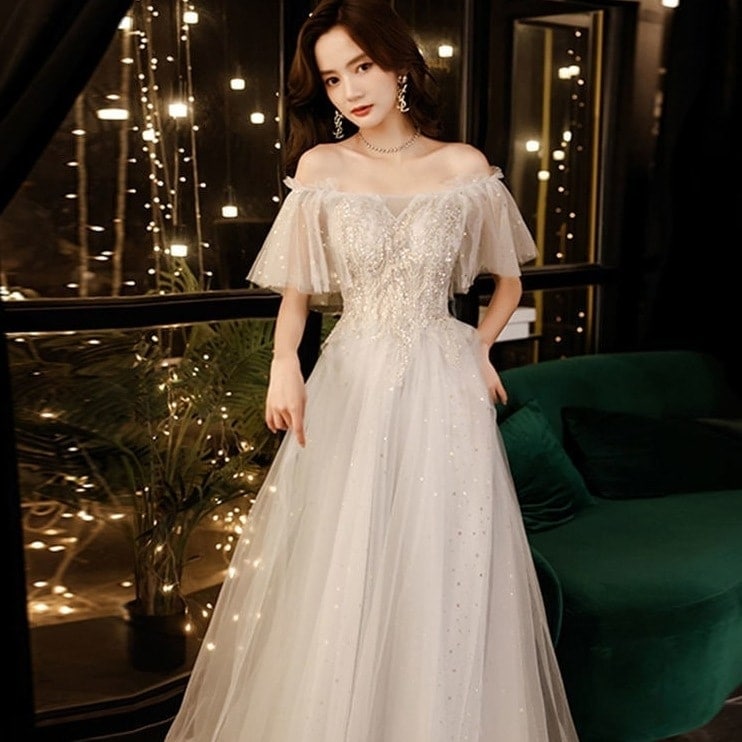 韓国マッシュクール 冬のワンピース大人気激安！！！演奏会 ロングドレス韓国ファッション 入学式ドレス ドレスのフェミニンな質感が贅沢なワンピース