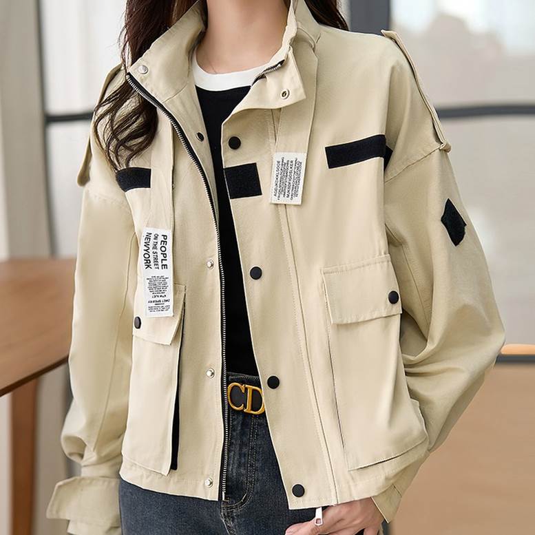 ミリタリーショートジャケット アウター レディース ジャケット ブルゾン ショートジャケット ミリタリージャケット ロゴ ポケット ハイネック スタイリッシュ ベージュ 大人可愛い きれいめ 上品 エ