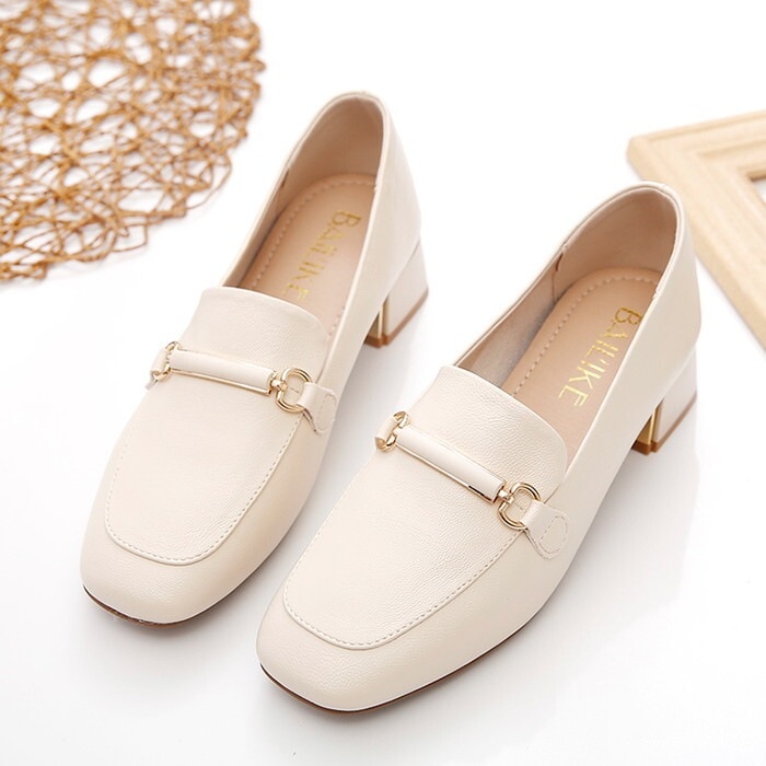 ローファー 靴 シューズ レディース スクエアトゥ ヒール ローヒール 低めヒール チャンキーヒール ビット フェイクレザー 合皮 安定感 疲れにくい 歩きやすい シンプル 大人 2