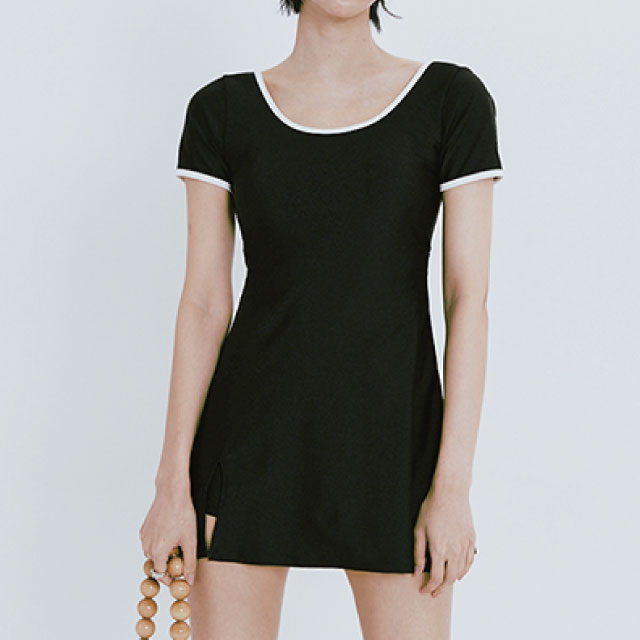 モノトーン シンプル ワンピース水着 半袖 スカート パイピング バックシャン スイムウェア