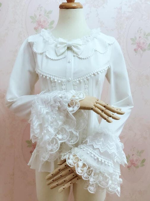 【急速出荷】ロリータ ブラウス Lolita レース トップス シャツ 姫系 レトロ ベル・スリーブ 長袖 フォーマル フリル スリム エレガント ホワイト クリスマス コスプレ ハロウィン