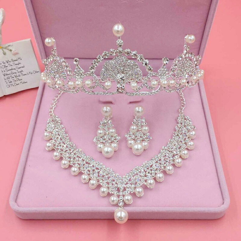 プリンセスパールクリスタルウエディングジュエリーセット（ピアス＆ネックレス＆ティアラ）宝石 アクセサリー 首飾り 王冠 姫 プリンセス 仮装 コスプレ 真珠 花 女性 彼女 nt103xxxxxxxx