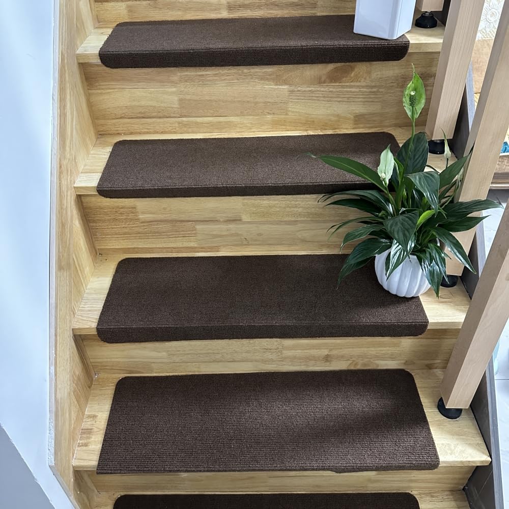 階段マット 犬 滑り止め 階段カーペット 【50X22cm 15枚】吸着マット 階段敷き ズレない 床保護 階段用ステップマット ずれない 洗える 転倒防止 キズ防止 猫犬階段滑り止めマット ブラウン