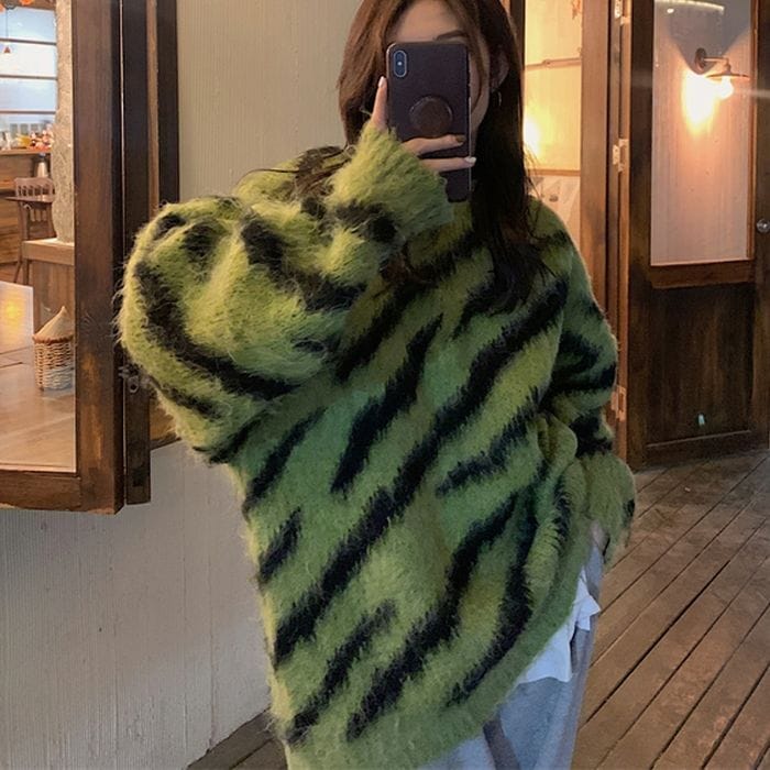 トップス ニットソー セーター 起毛ニット ミドル丈 袖あり 長袖 ラウンドネック オーバーサイズ ビッグシルエット プルオーバー かわいい シンプル カジュアル おしゃれ お洒落 かっこいい レトロ