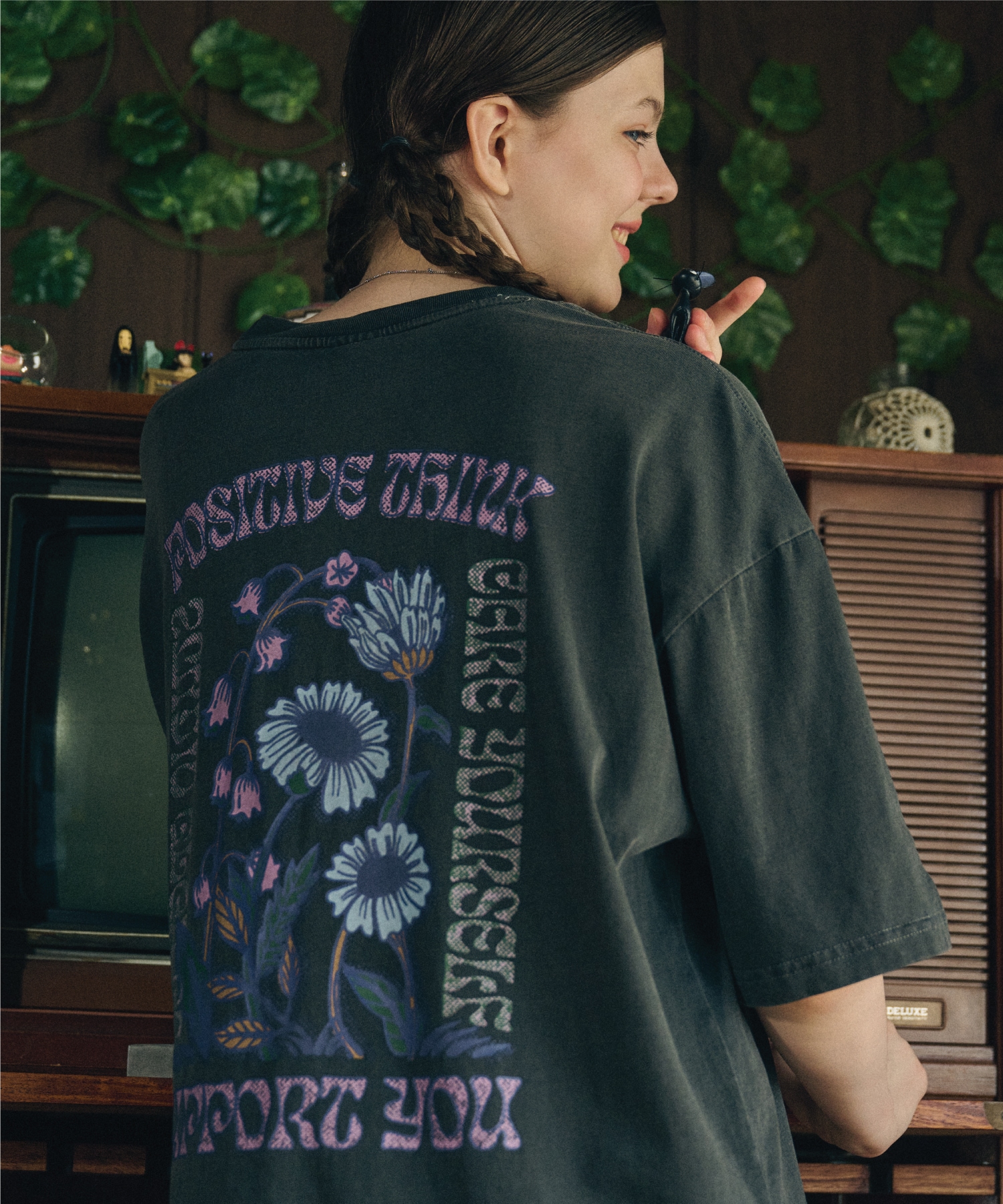 CPGN スタジオ 6/21 配送   カーミングフラワーピグメントショートスリーブTシャツスモークブラック