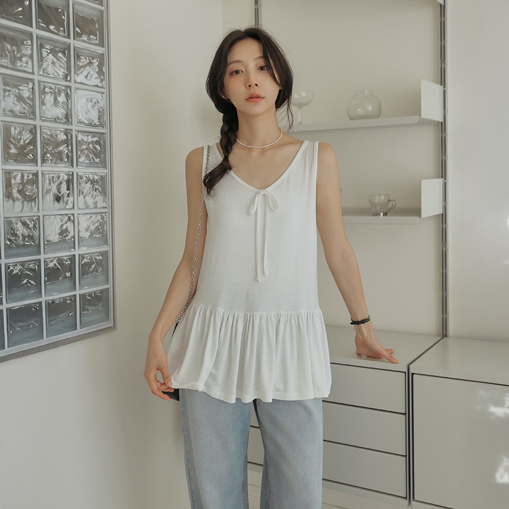 キャリリンVネックストラップシャーリングスリーブレスワンピース