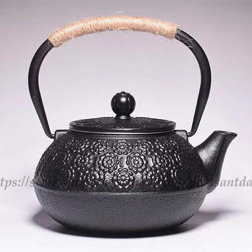 鉄瓶 桜柄 さくら 伝統工芸品 急須 茶こし付き 鉄分補給 ホーローなし ガス 電気 炭火 ih調理器 直火 対応 800ml