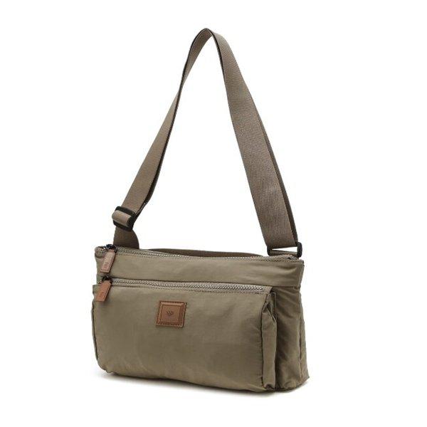 AK水原店 ハンドバッグ アウェイ カーキ 超軽量 ミニクロスバッグ DBBA5EG12