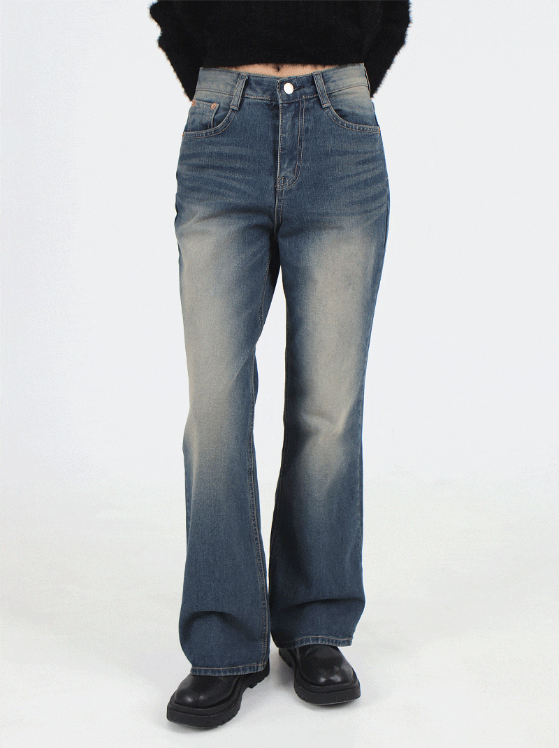 ビュートウォッシュブーツカットデニムパンツ 4,572円