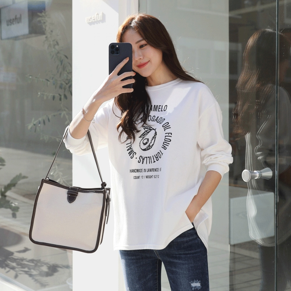 クリック＆ファニーリップアボカドレタリングTシャツ