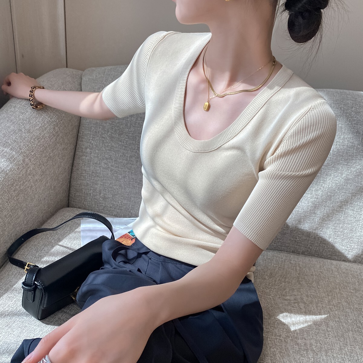 レディース トップス カットソー Tシャツ 半袖 Uネック タイト スリム 細身 大人可愛い きれいめ シンプル カジュアル おしゃれ かっこいい こなれ感 ラフ クール 存在感 抜け感 ベーシック