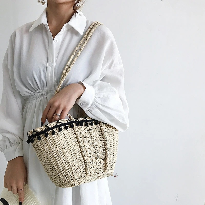 かごバッグ ショルダーバッグ ポンポン付き オシャレ 韓国 ファッション 雑貨 かわいい おしゃれ 北欧 送料無料 [K] (T) 5,630円