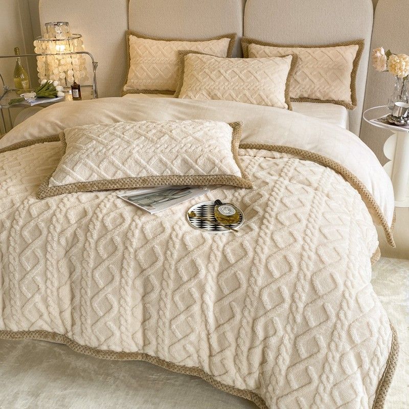 韓国ファッション 布団カバー セット寝具冬のベッド用品サンゴの絨毯 掛布団カバー 布団 シーツシンプルデザイン　北欧 寝具冬のベッド用品サン シ ングル ダブルセミダブルあったか 防臭洗える 6,617円