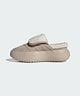 Wonder Beige / JS4997