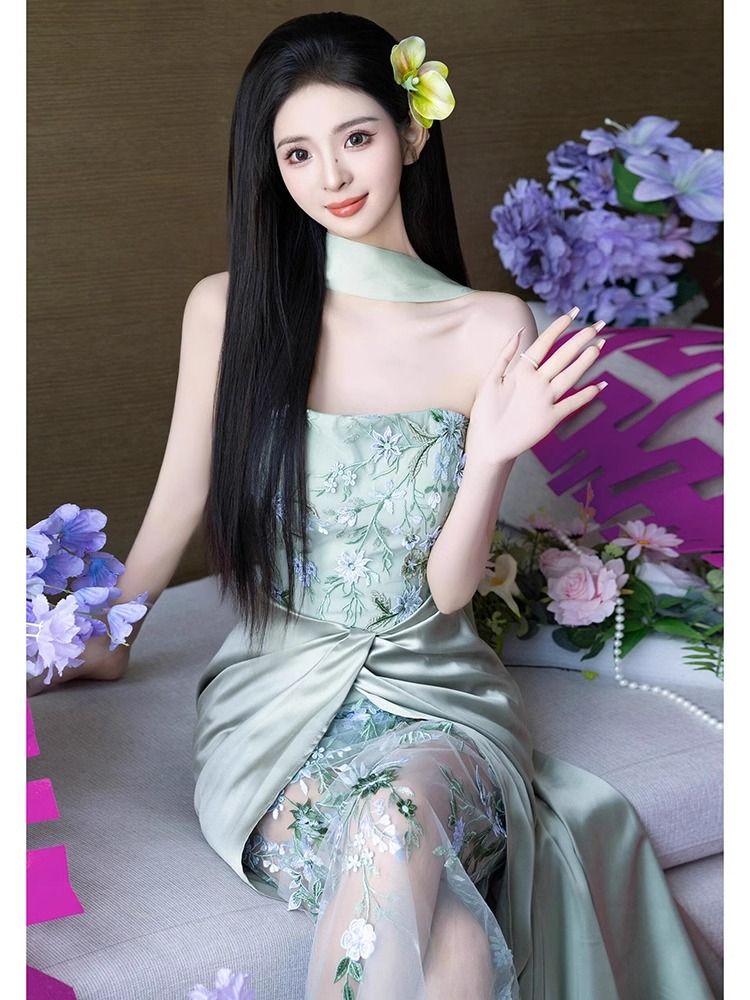 新しいの朝のローブ女性2025ハイエンドセンスストラップボートブライドエンゲージメントドレスウェディング服ワンピースドレスドレス