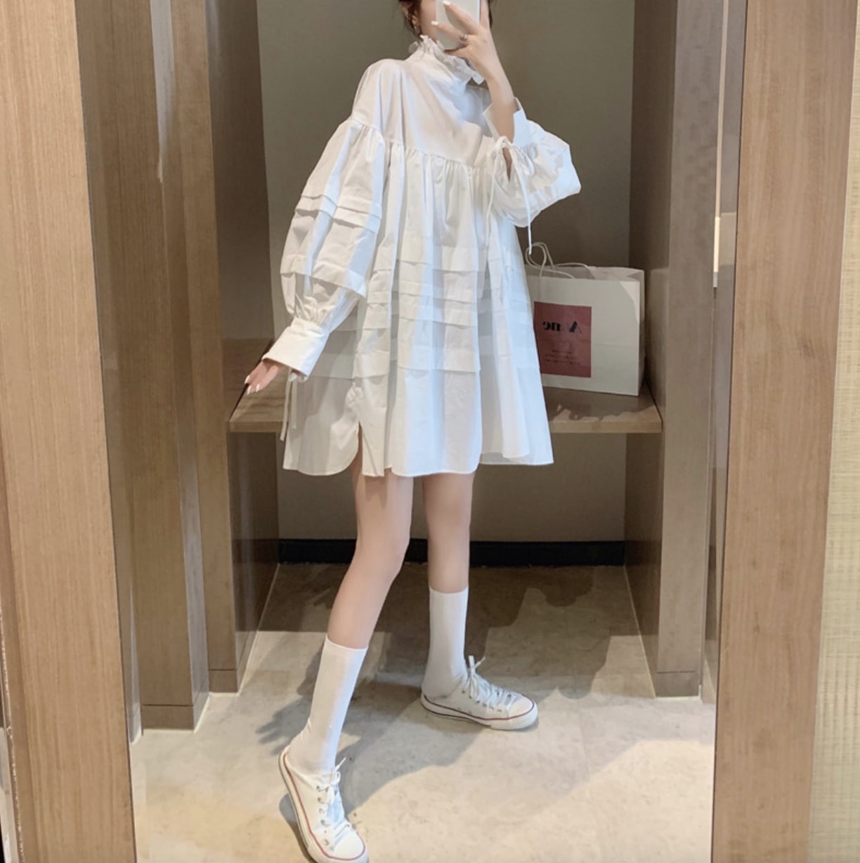 ワンピース デート シャツ シャツワンピース ショート ショート丈 膝上 袖あり 長袖 リボン 春 個性的 ホワイト ブラック フリーサイズ こなれ感 エレガント クール モード系 ガーリー