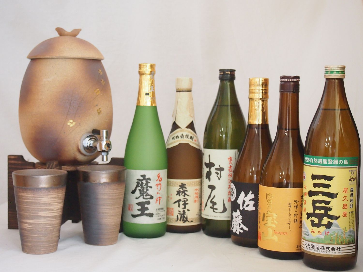信楽焼明山窯　焼酎サーバー　火色金小紋　2200ｃｃ(滋賀県)+萬古焼備前金彩焼酎ペアカップ(三