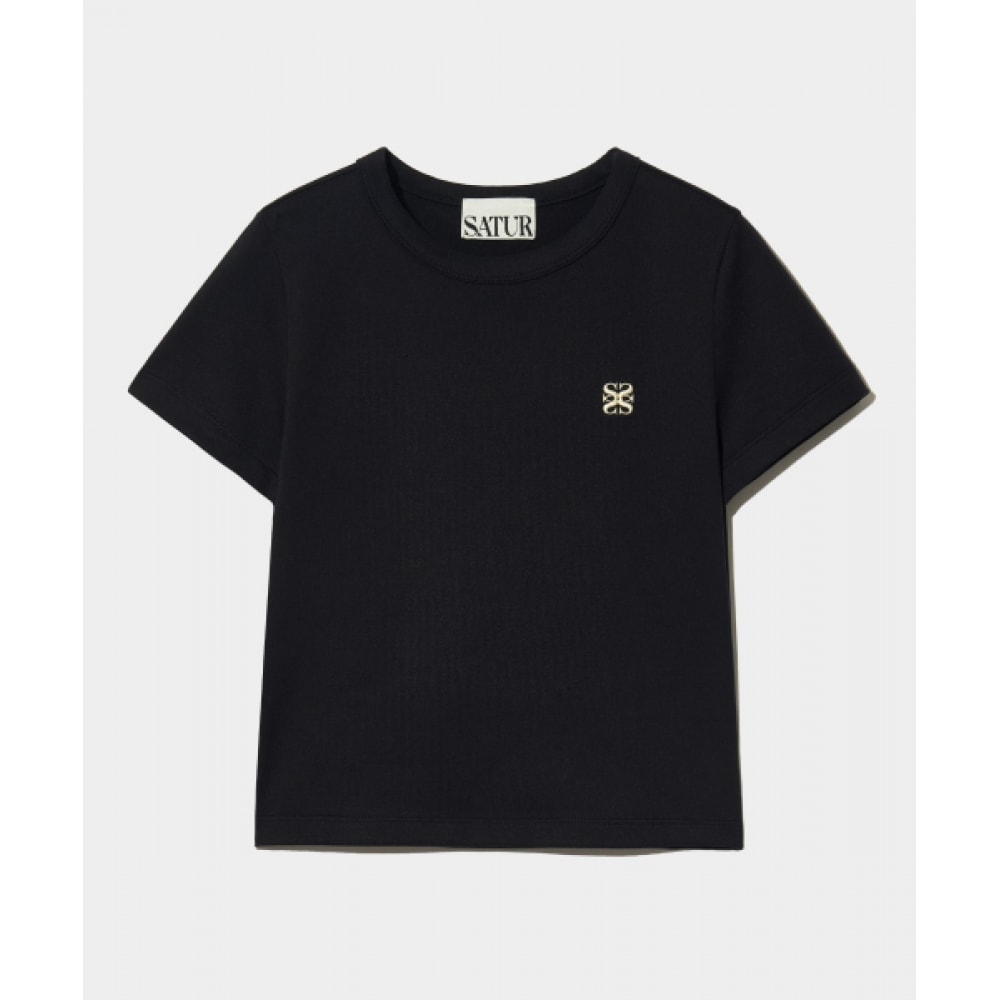 SATUR (W) エッセンシャルベーシックロゴショートスリーブ T シャツクラシックブラック