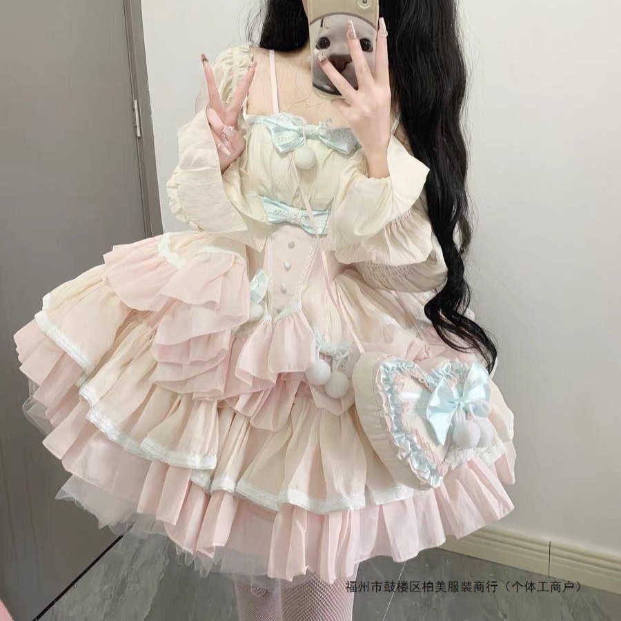 重工業のガーリッシュなリボンとコントラストカラーのパッチワークウエストとスタイリッシュなパフスカートを備えた女性向けの甘い年齢を軽減するロリータプリンセスドレス