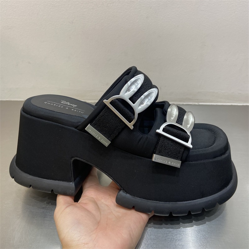 女性用超ハイヒール厚底ワンストラップサンダル2024新作夏メタルラビットバックル高さupアウタービーチスリッパ