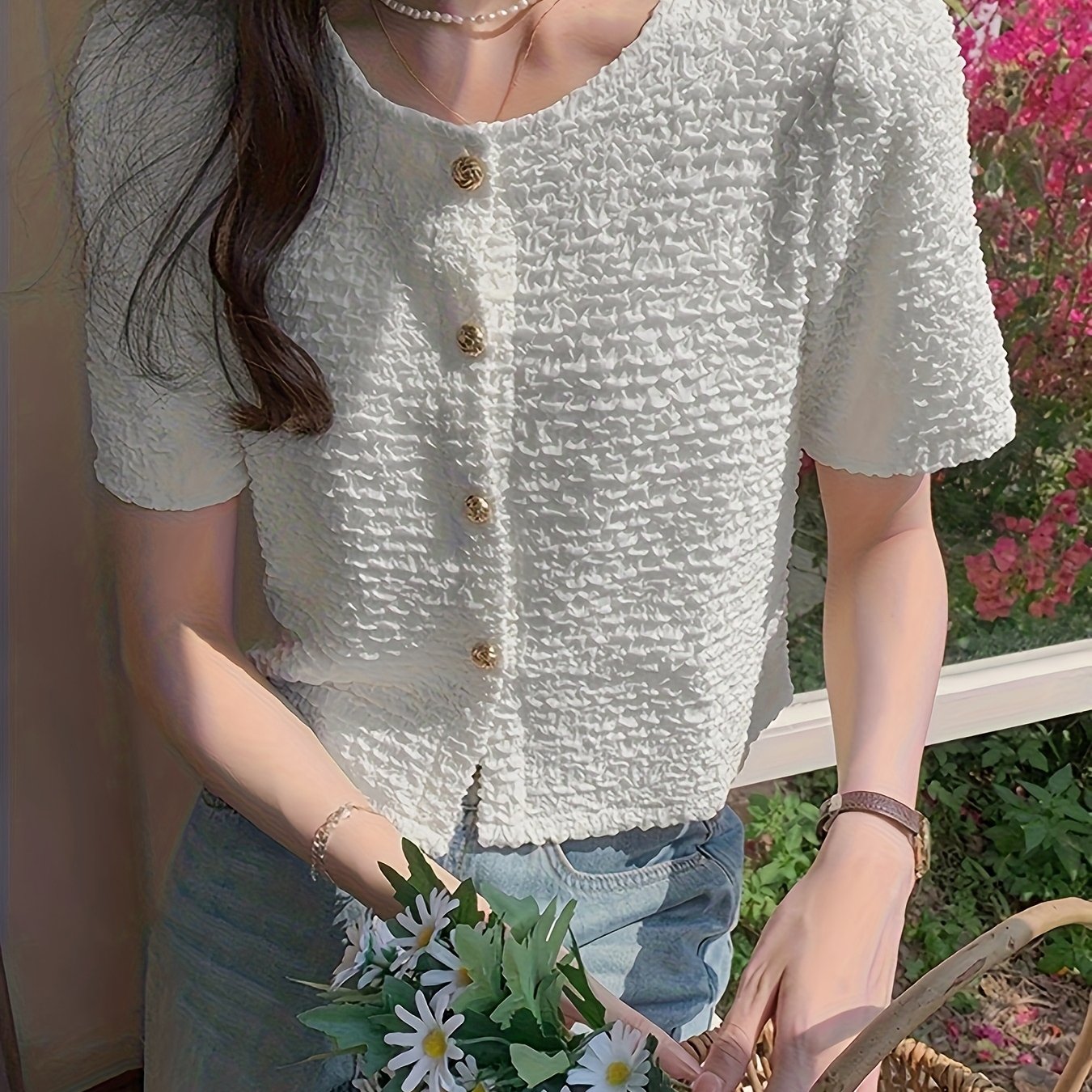 レディース カジュアルチック 半袖ブラウス ラウンドネック テクスチャードトップ ゴールドトーンボタン 軽量 洗濯機可 春夏秋用 カジュアル＆フォーマル 季節のファッション エレガントスタイル 通気性