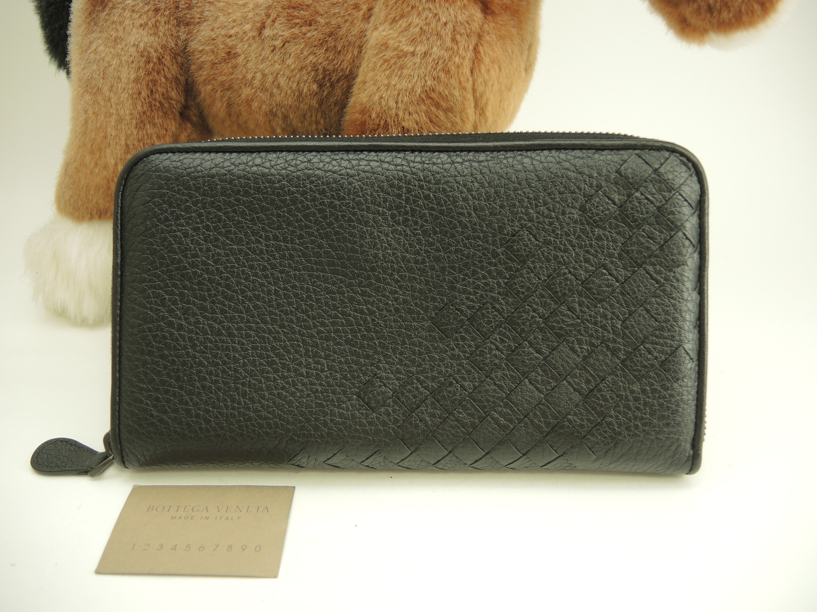 ロングウォレット大 イントレチャート レザー黒 ジップ長財布 美品@P00222173B