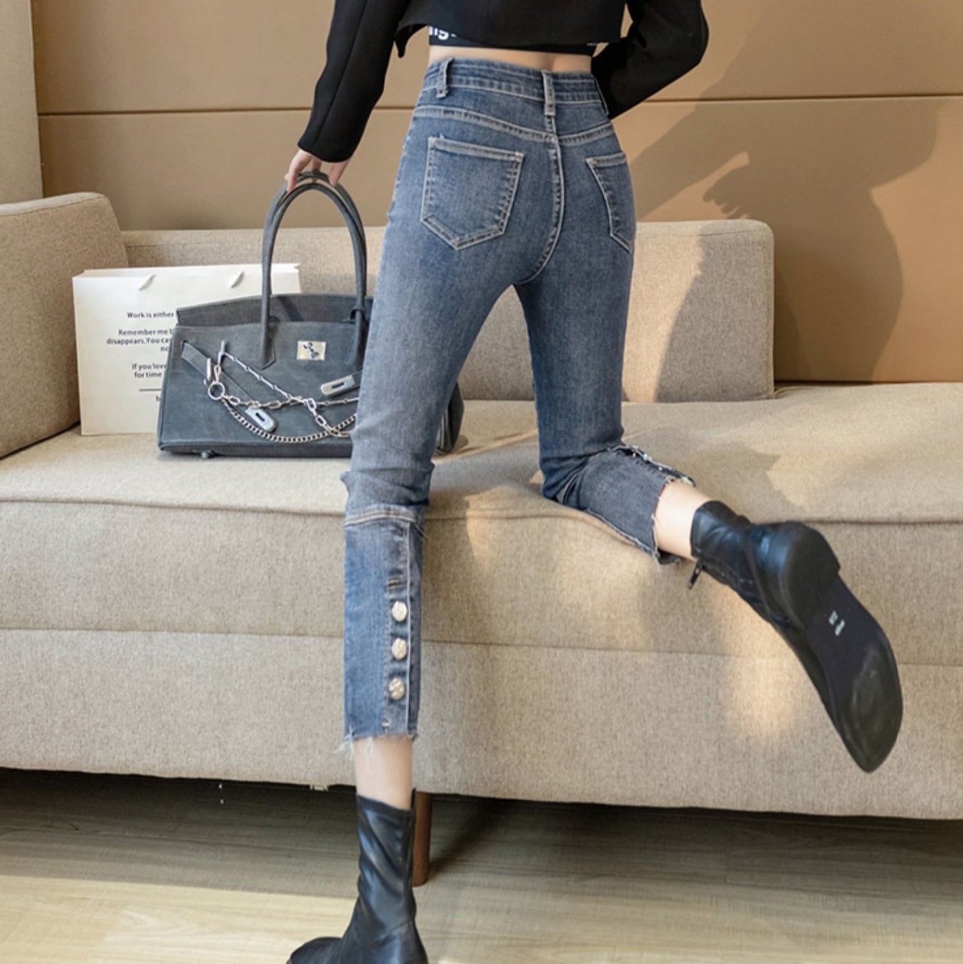 レディース バックヘムボタンクロップドデニム クロップド デニムパンツ 大人可愛い